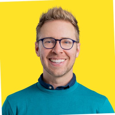 Headshot of Nick Gray